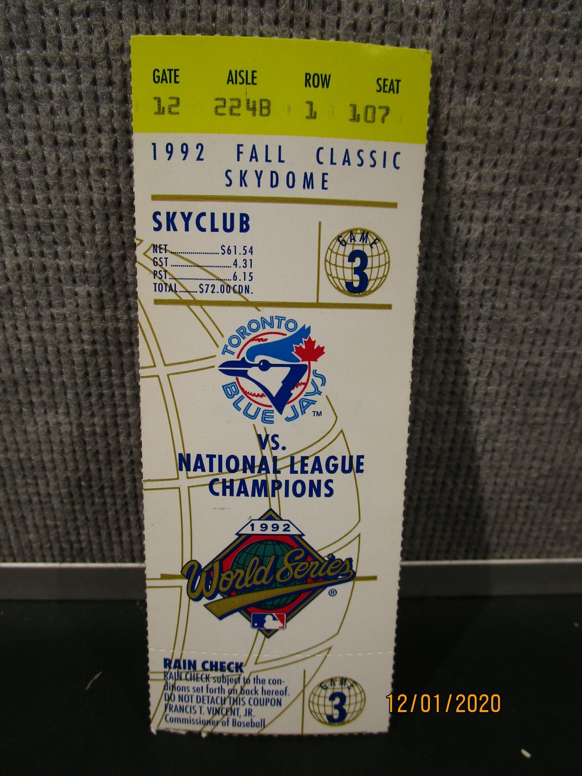 1992 World Series Ticket Game 3 Row 1