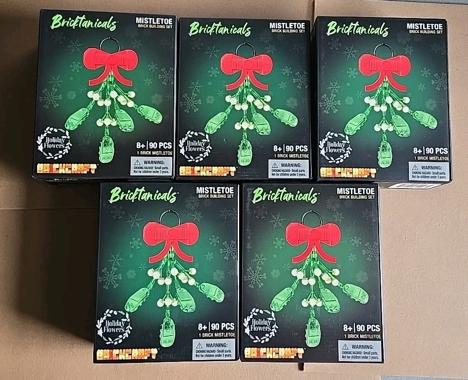 Lot Of 5 MISTLETOE Brickcraft Bricktanicals Holiday Flowers Brick Building Sets