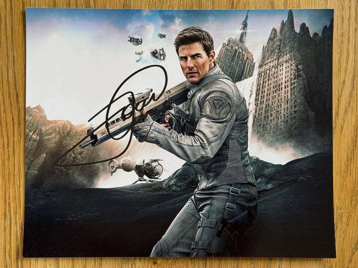 Genuine Autograph Tom Cruise 20x25cm