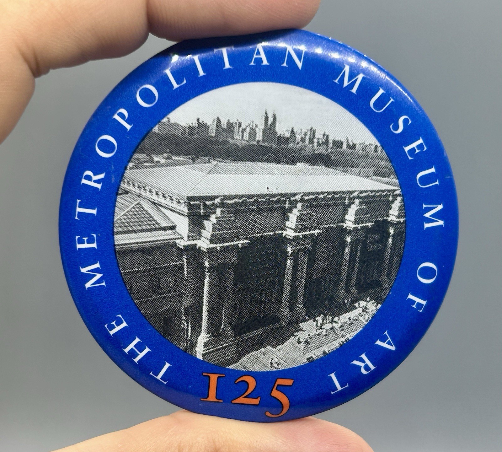 Vintage 1995 MET Metropolitan Museum of Art 125th Anniversary Pinback Button Pin