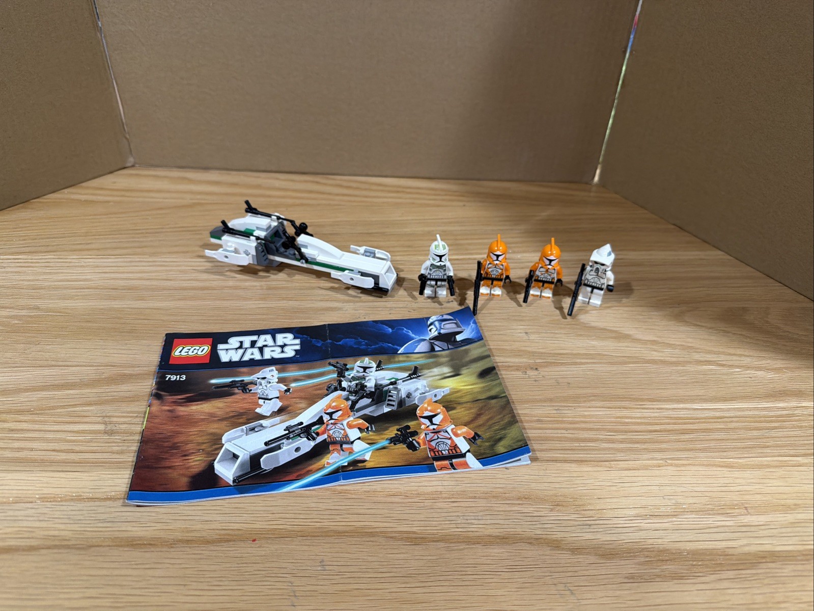 LEGO Star Wars Clone Trooper Battle Pack 7913 with Manual NO BOX