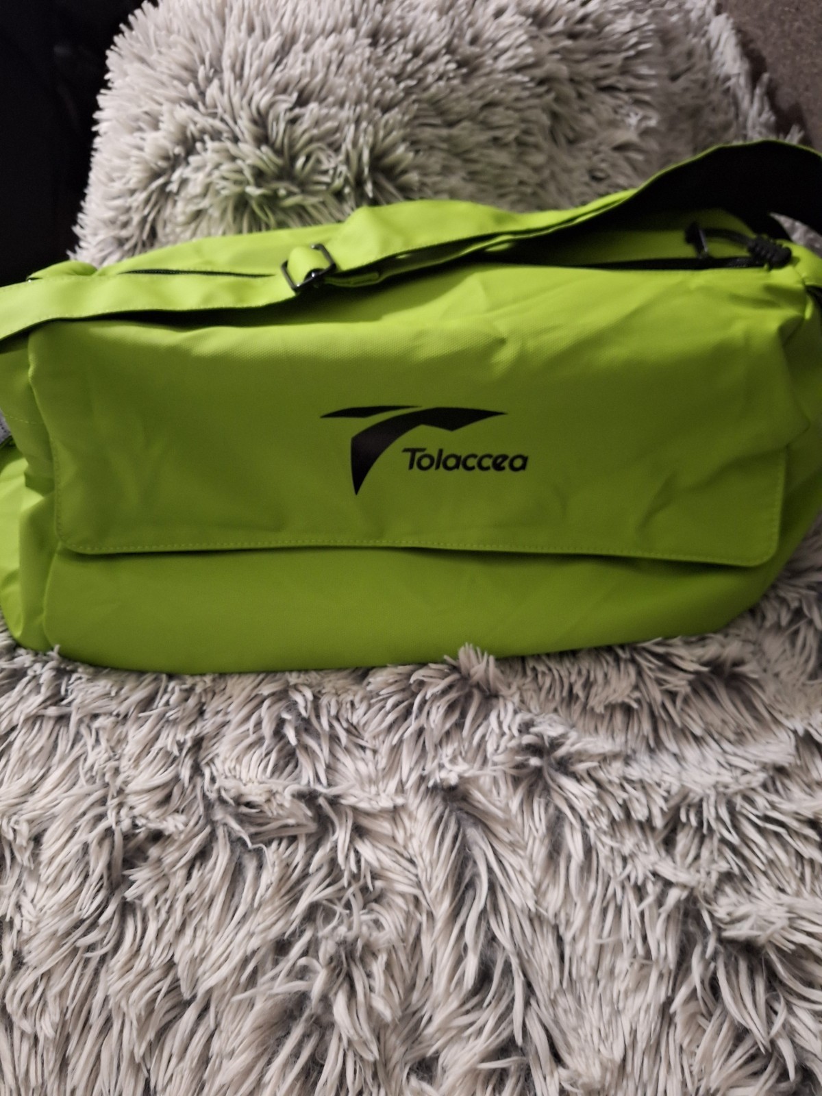 Tolaccea Duffle Bag Size Large #9