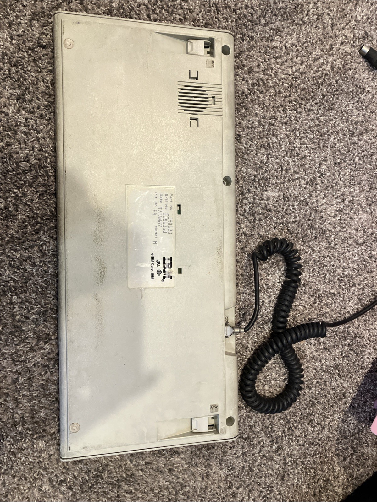 IBM XT (Silver Label) Jan 7TH, 1987 Model M, Clicky Keyboard P/N 1390120