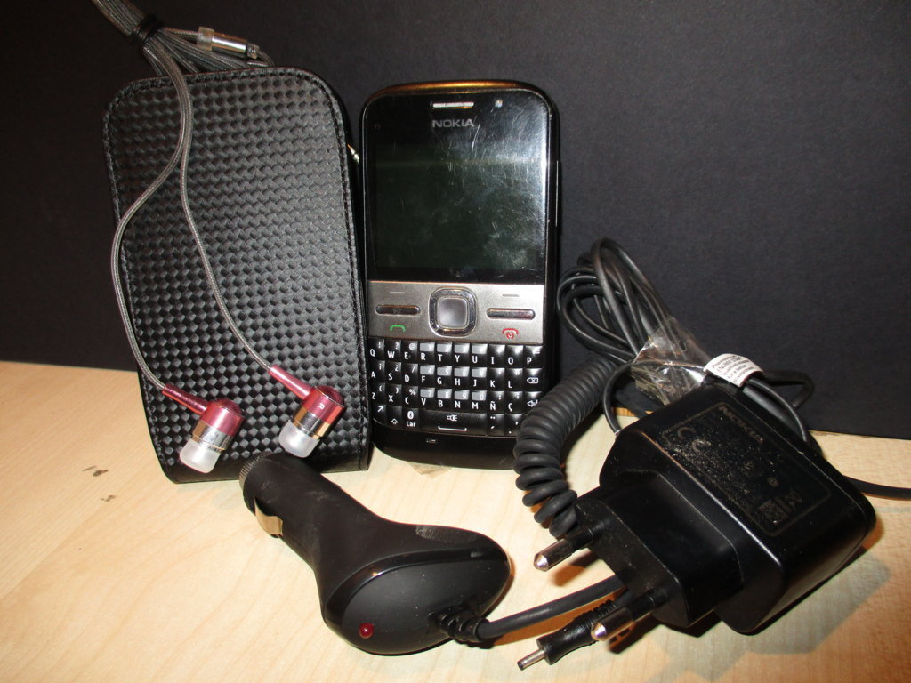 Téléphone Nokia E5-00 / Télèphone