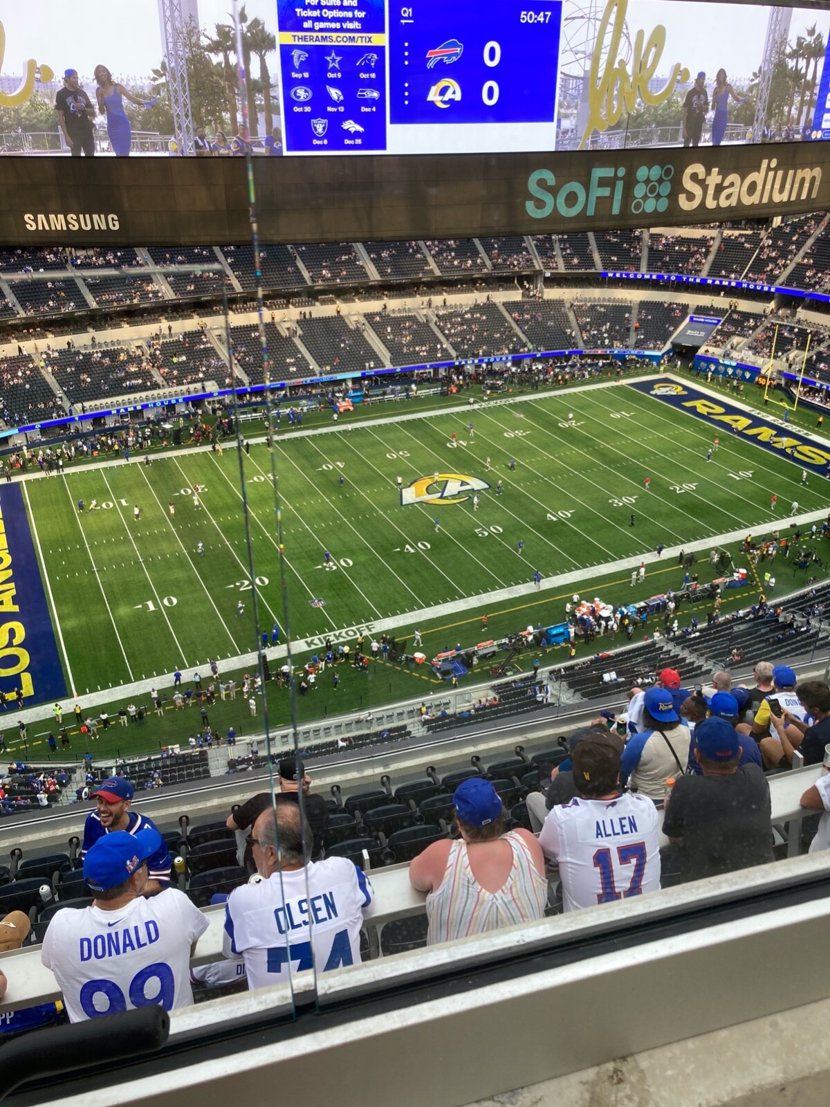 TWO (2) LOS ANGELES RAMS vs SEATTLE SEAHAWKS  2026 - FRONT ROW UPPERS-AISLE!