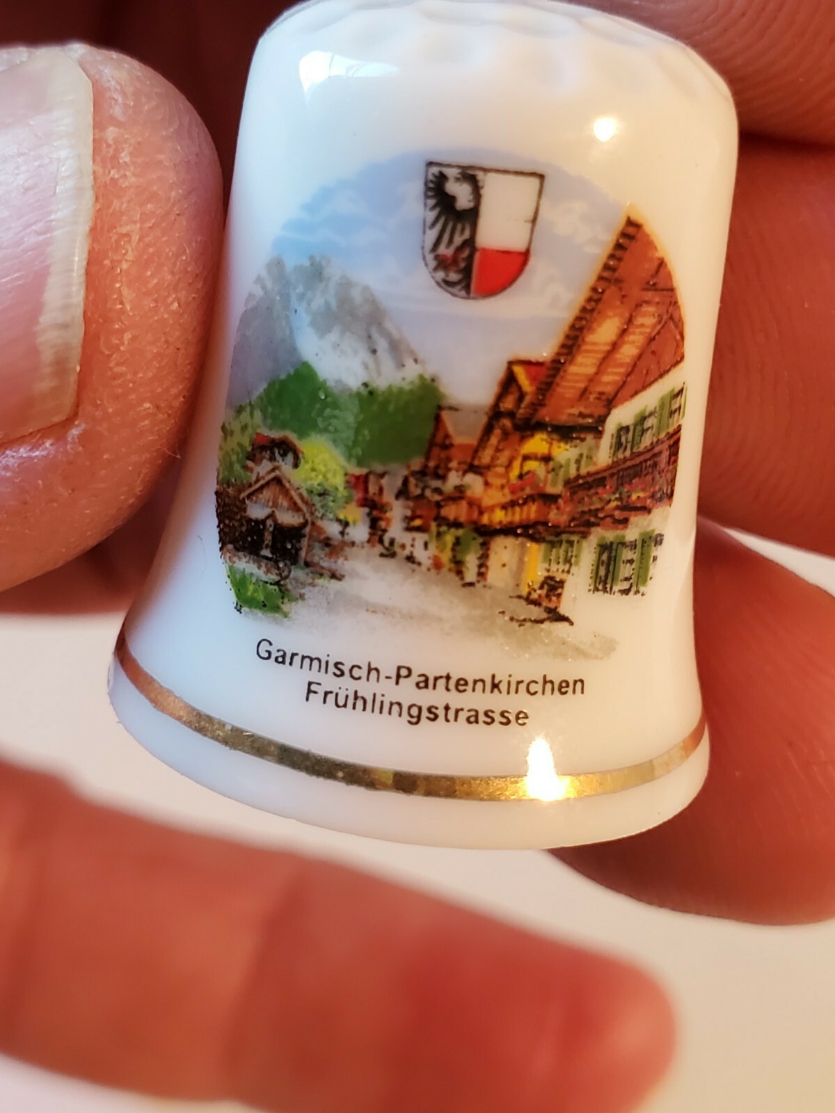 Vintage German Thimble Porcelain GARMISCH-PARTENKIRCHEN FRUHLINGSTRASSE box1