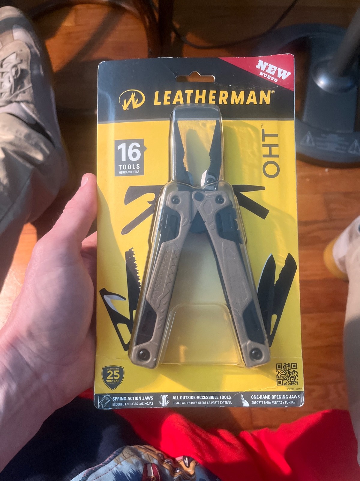 Brand New Leatherman OHT 16 tools coyote tan