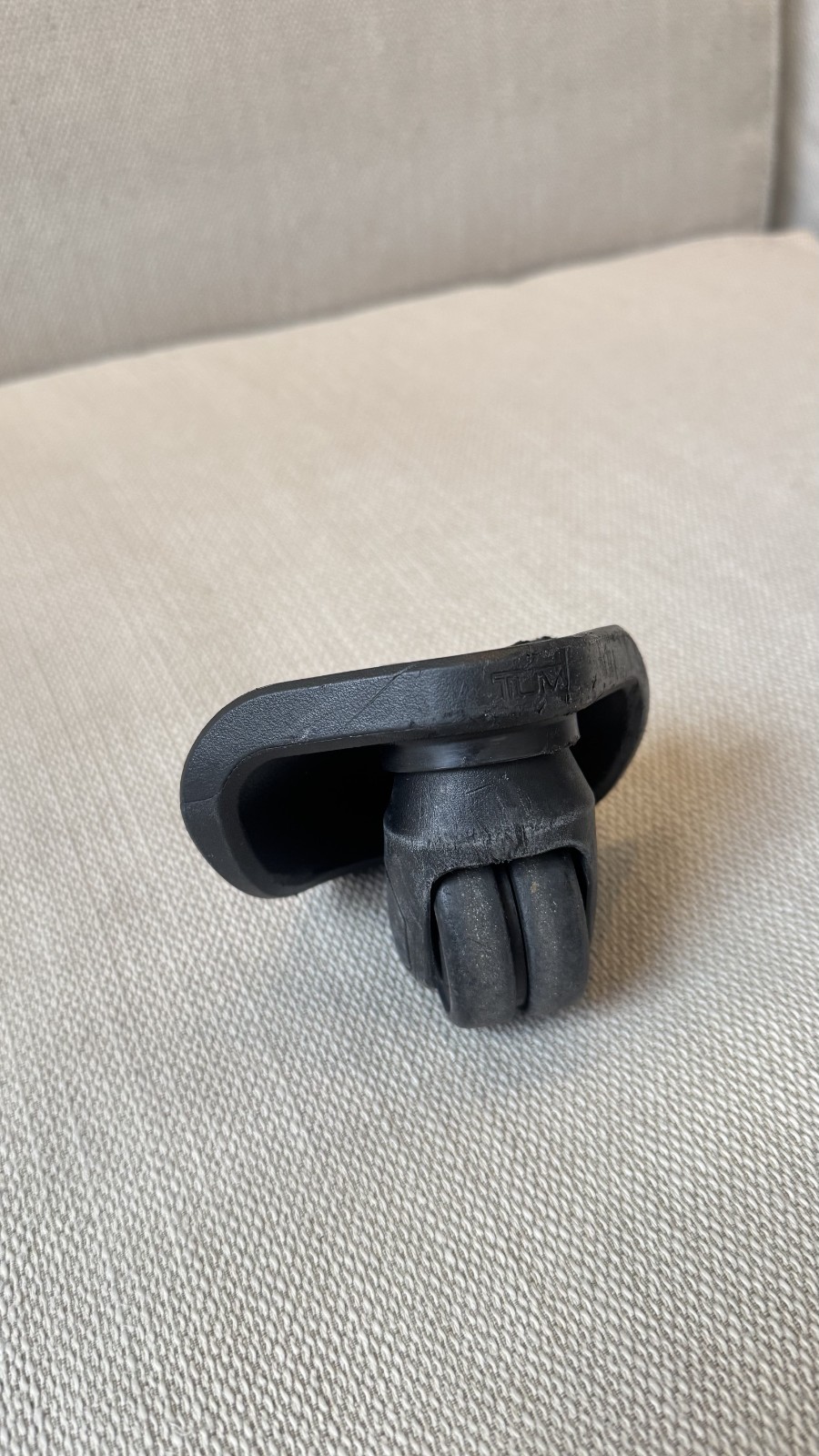 Tumi Merge Spinner Replacement Wheel, UNIVERSAL 95142-01A - Used Condition