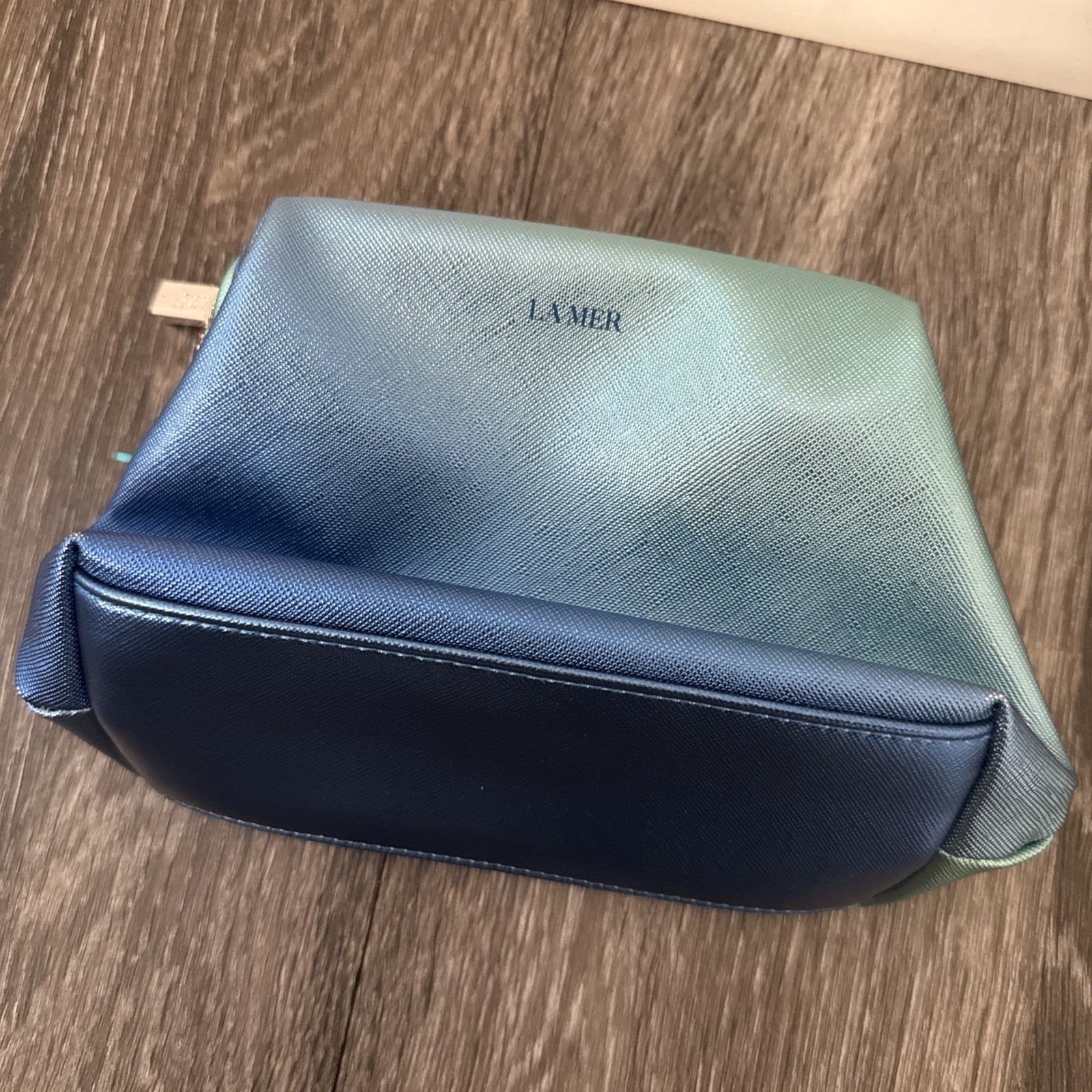 La Mer Women's Green Makeup Travel Makeup Bag Pouch - NEW
