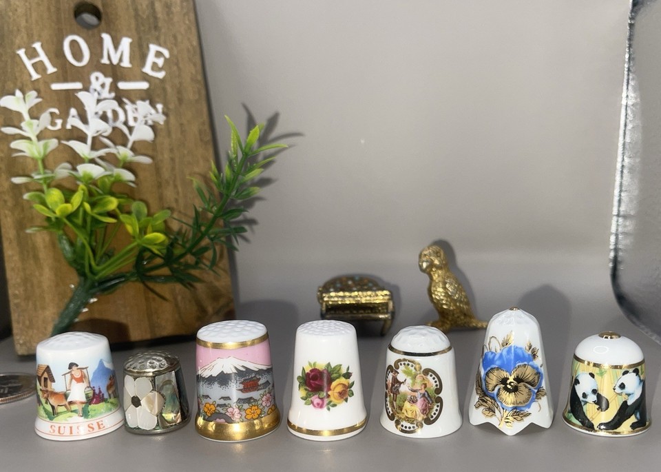 Assorted Souvenir CollectionSewing Thimble Lot 7 pices, 6 Porcelain, 1 metal 