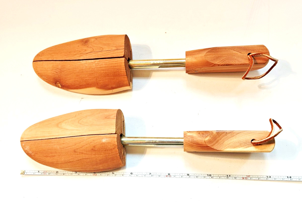 NEW Wood Shoe Trees Saver Stretchers Rochester Co. Size Large