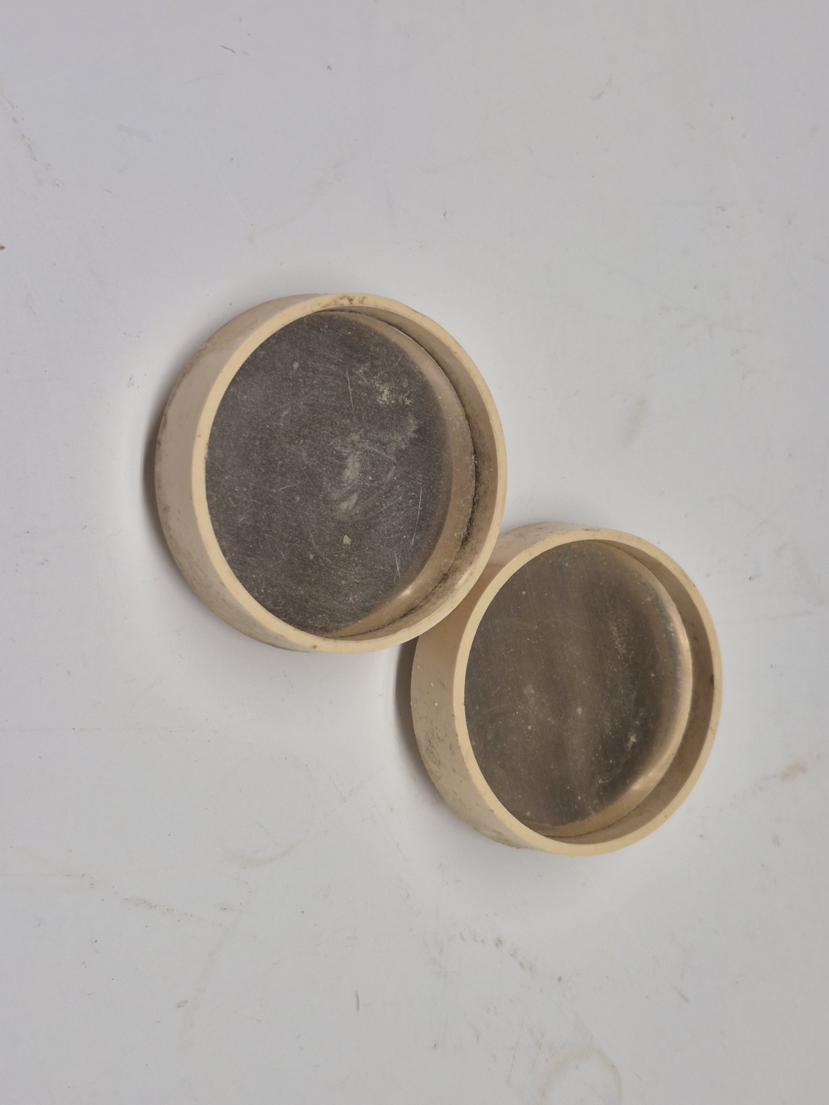 1951 MCM ZENITH K401 WHITE Tube Radio Knobs