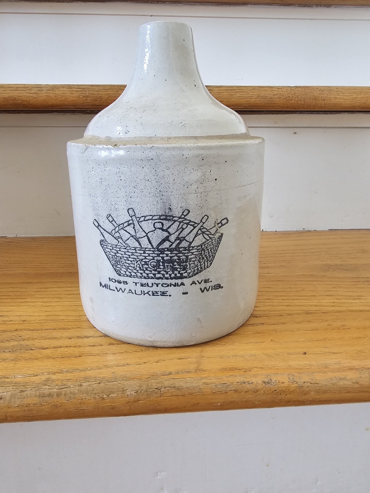 Red Wing Stoneware Advertising Crock Jug Korb Milwaukee Wisconsin Half Gallon 