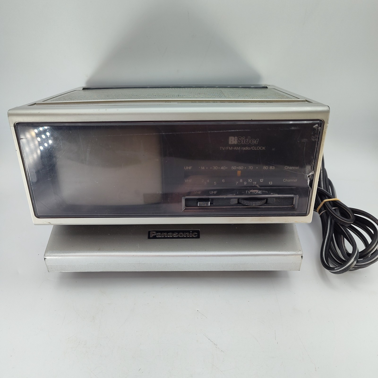 Panasonic TR-4060P BiSider AM/FM Clock Radio B&W TV Vintage Works 1982