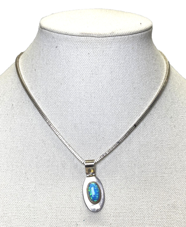 Vintage Mexico Sterling silver box chain w/ opal pendant 17 inches