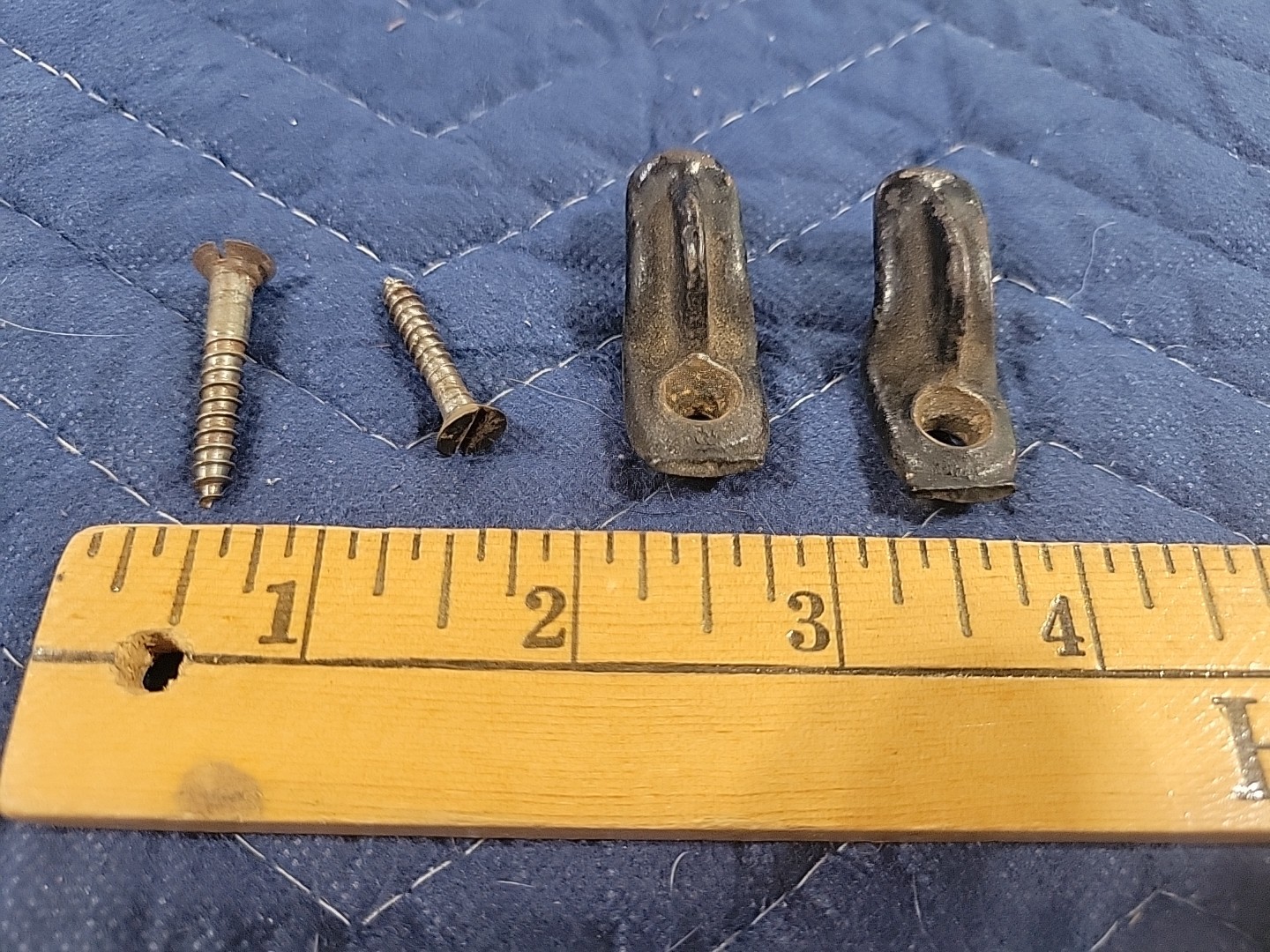 Pump Organ cast iron cabinet toggles #0629