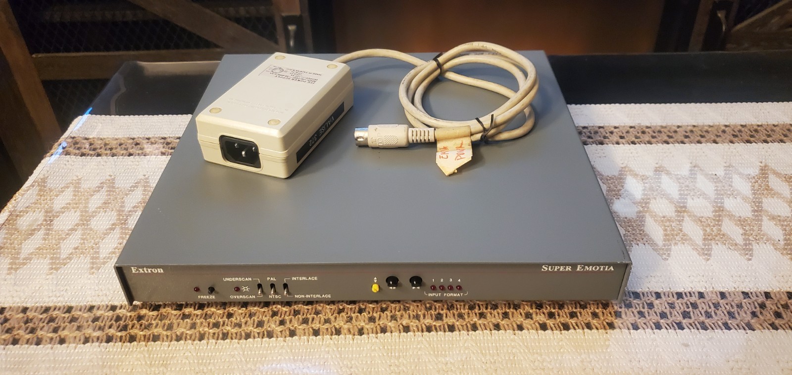 Extron Super Emotia video down scaler WITH Power SUPPLY TESTED