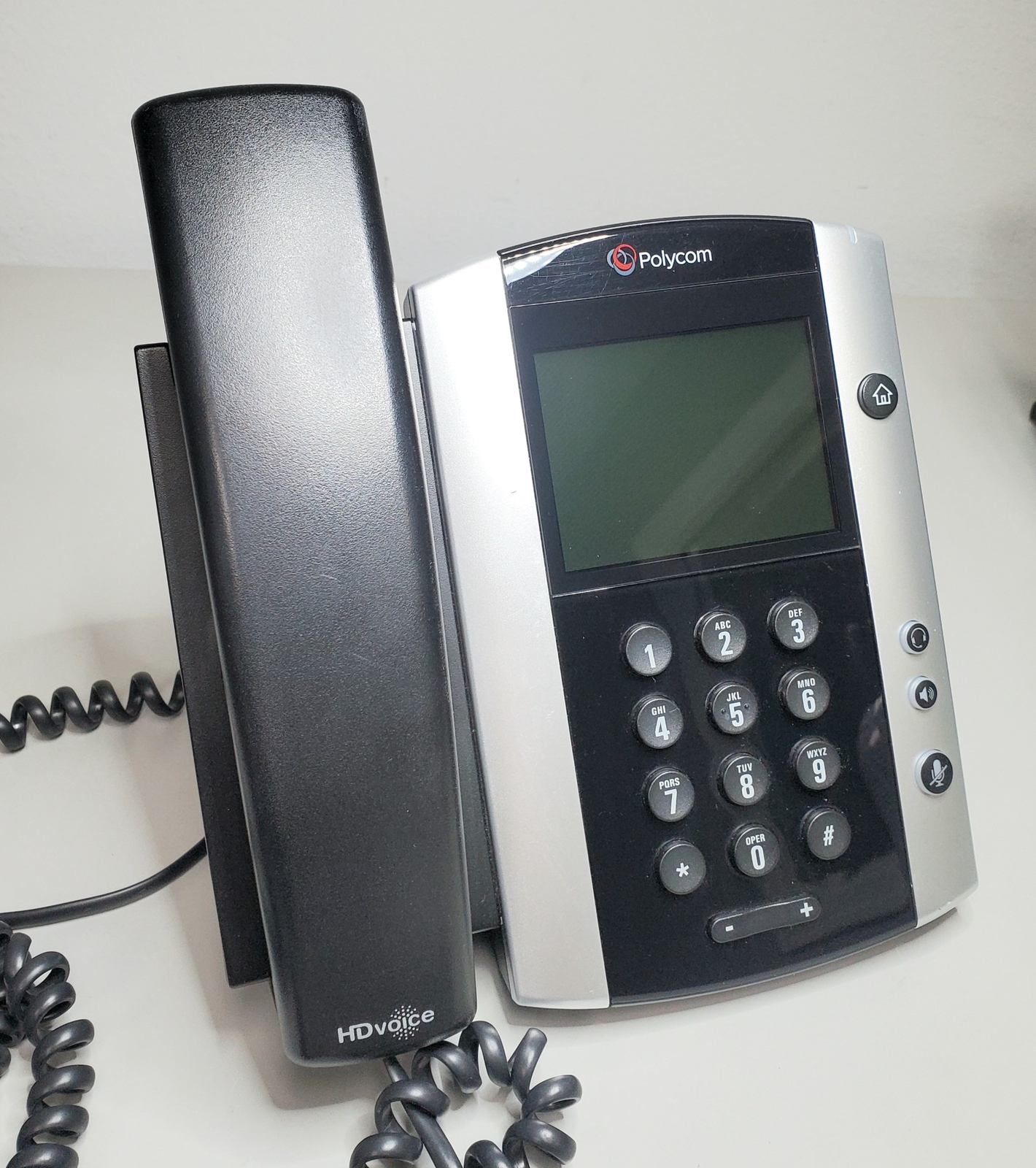 Polycom VVX 500 Gigabit IP Touchscreen Display Phone (2200-44500-025)