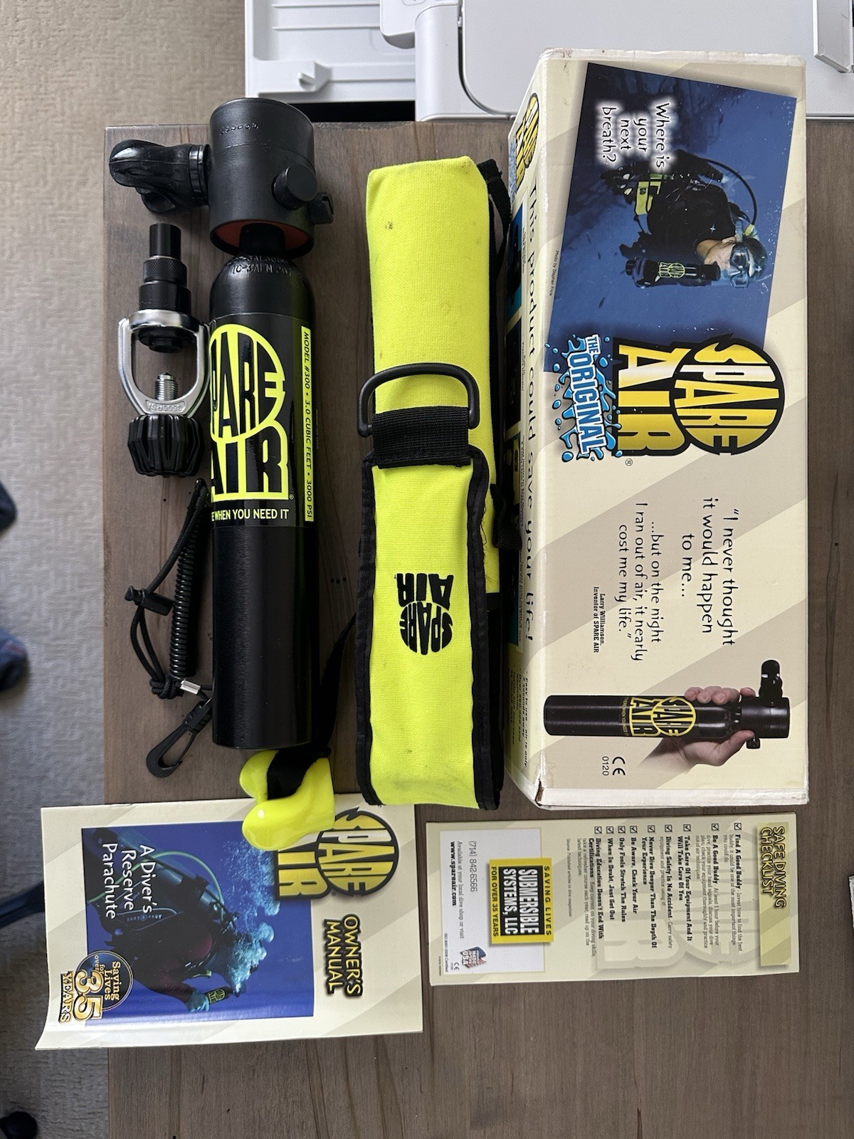 Spare Air 300 (3.0 cu. ft.) Complete Kit – Near Mint – All Accessories Included,