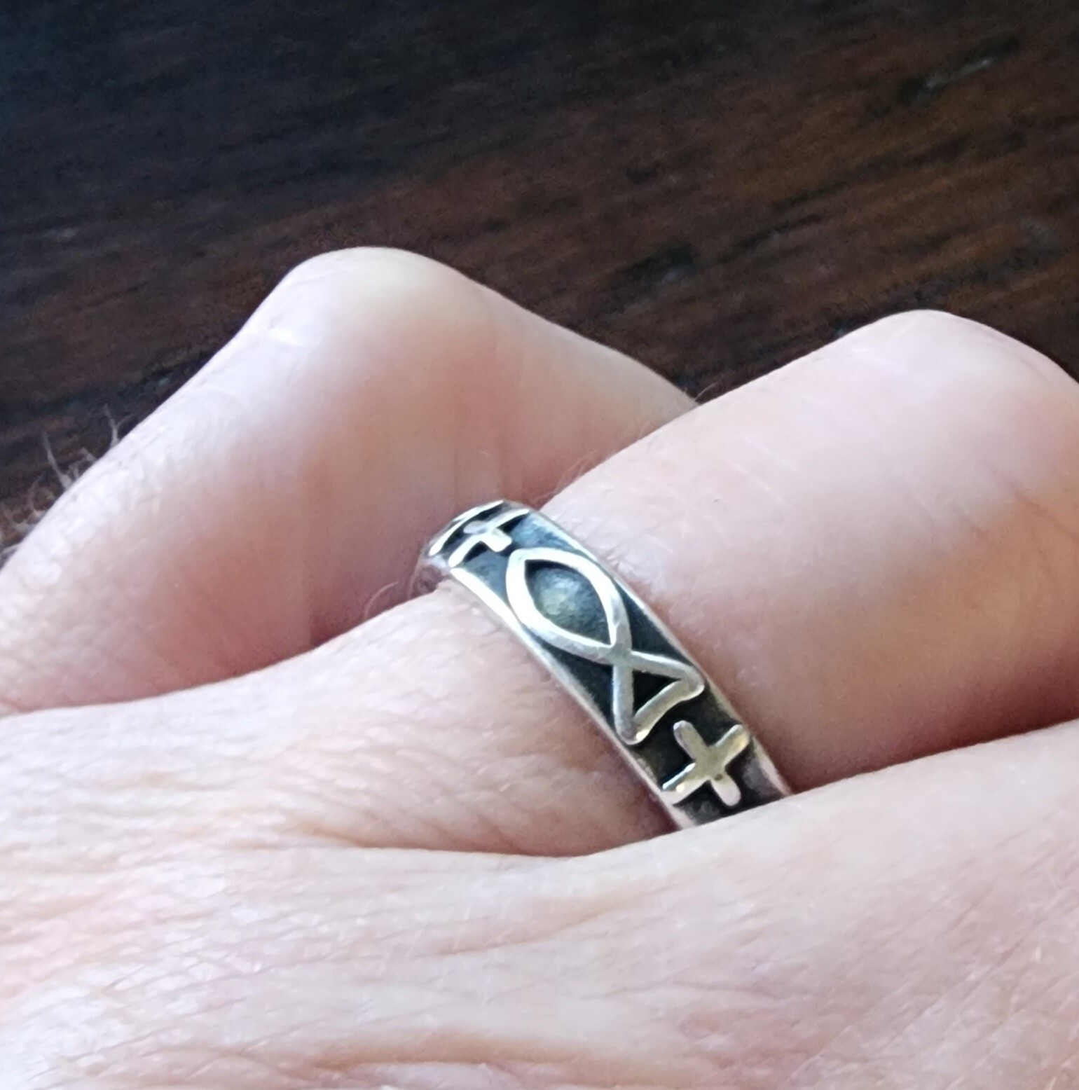 Retired James Avery Fish and Cross Eternity Ring Size 8 Sterling Silver +JA Box!