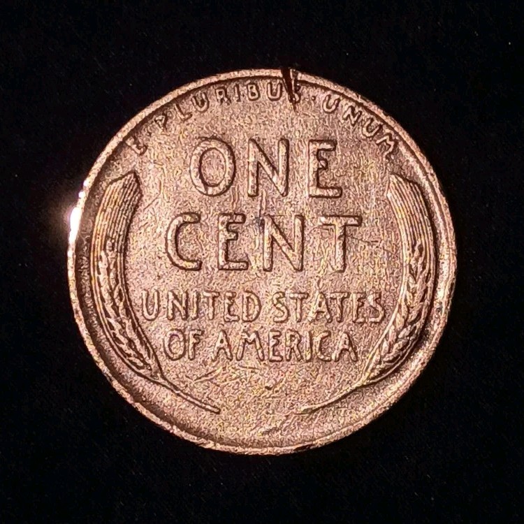 1945 Lincoln Wheat Small Cent Bronze Circulated BN Uncertified US Coin Lot of 2