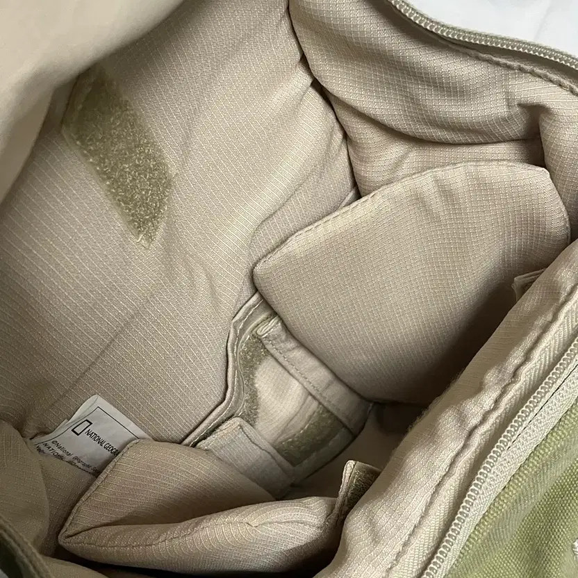 National Geographic Camera Bag, Beige, Durable, Spacious for DSLR