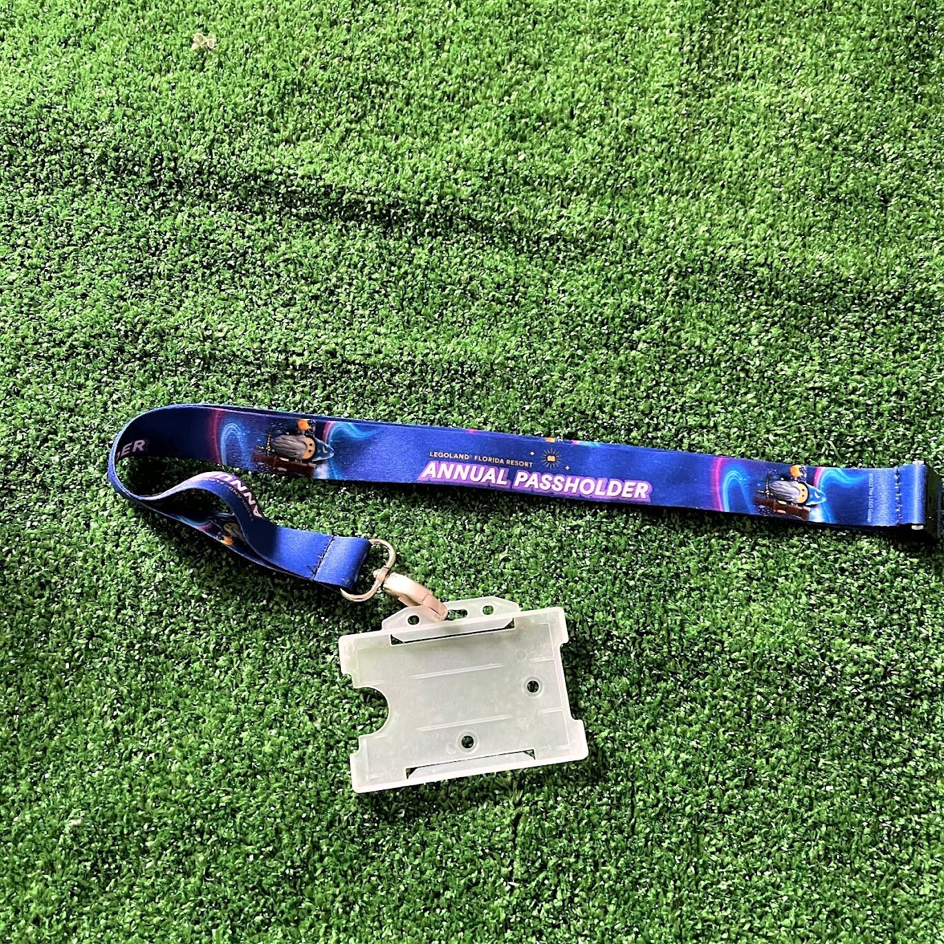 LEGOLAND Florida Resort Annual ID Passholder Royal Blue Lanyard Keychain
