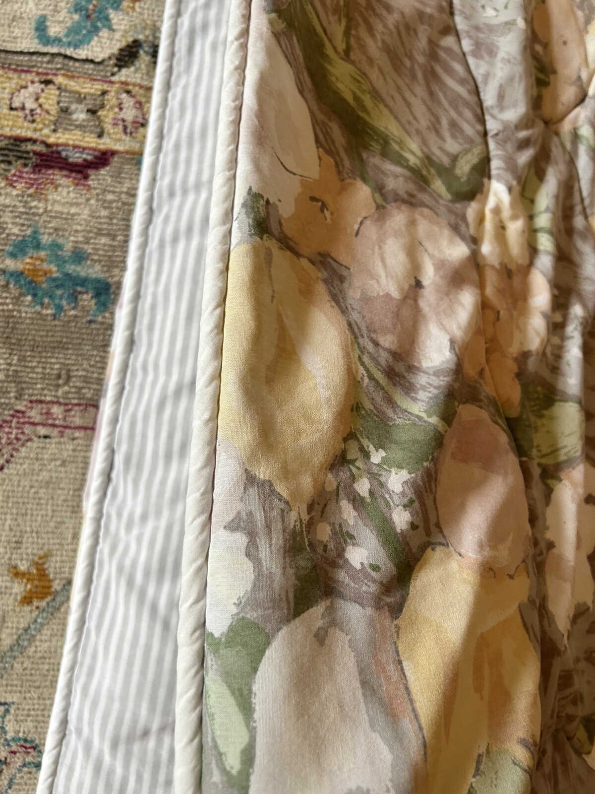 Twin Full Comforter Multi color White Gray Green Yellow Floral Stripes Quality