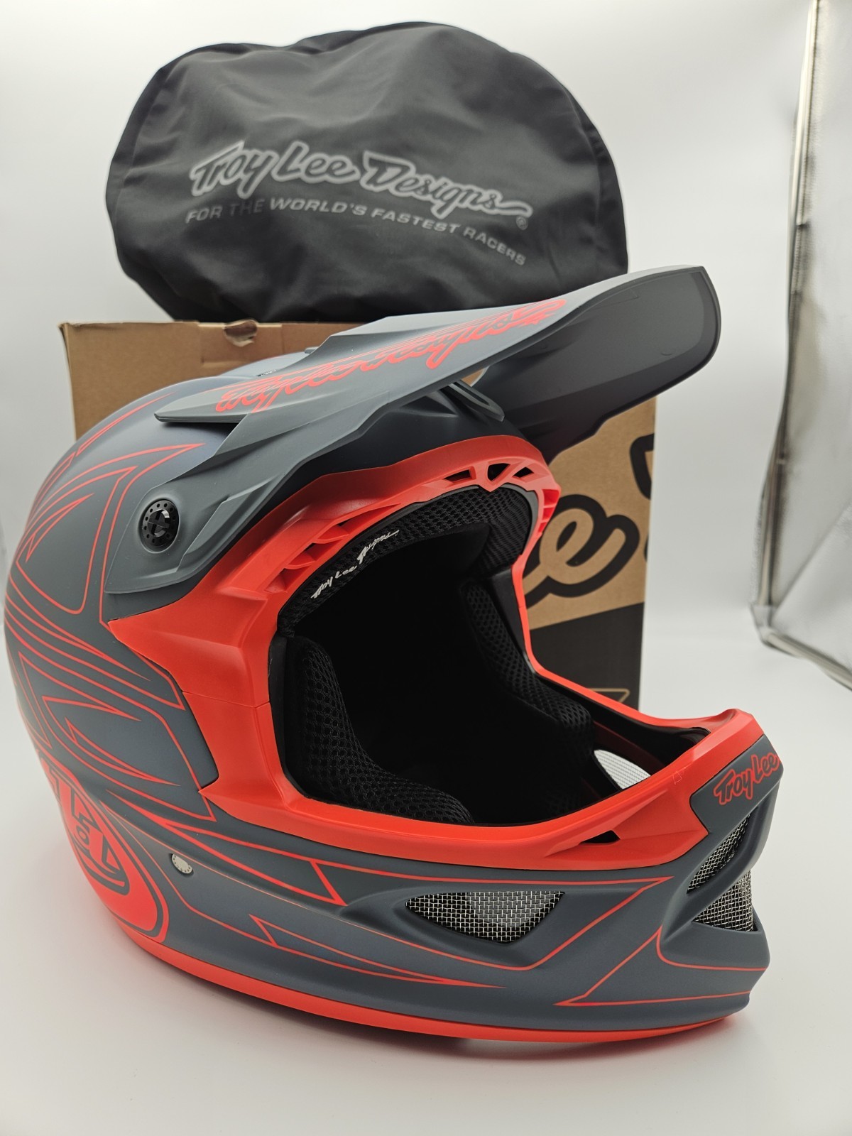 Troy Lee Designs D3 Fiberlite Spiderstripe Helmet (Size: XL) *Brand New W/ Tags*