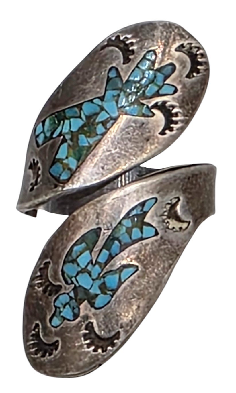 VINTAGE Pawn Sterling Silver / Turquoise Ladies Navajo By Pass Ring Size 5.25