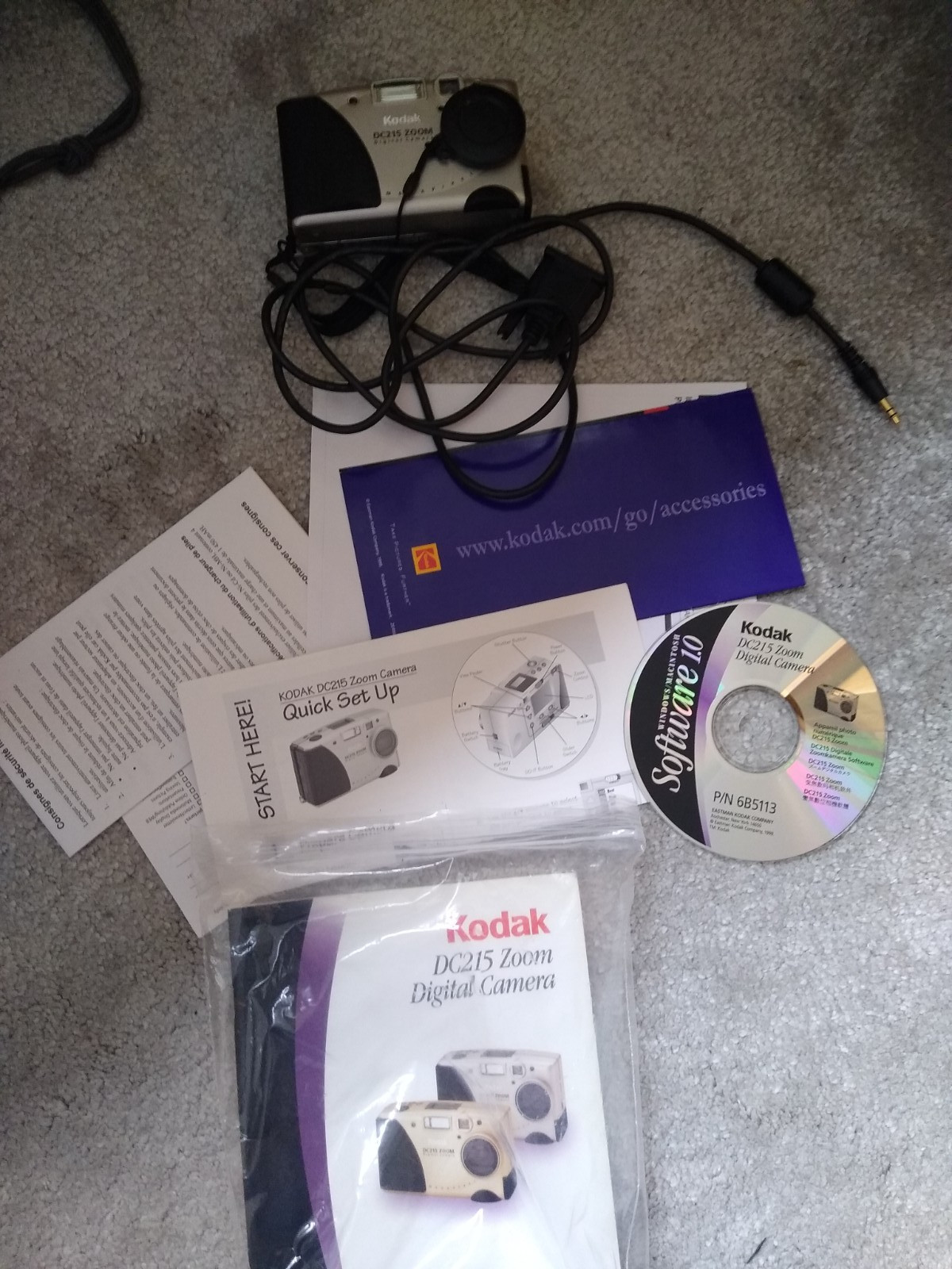 Kodak Digital Camera  DC215 Zoom 1.0MP Silver. Working but not tested recently