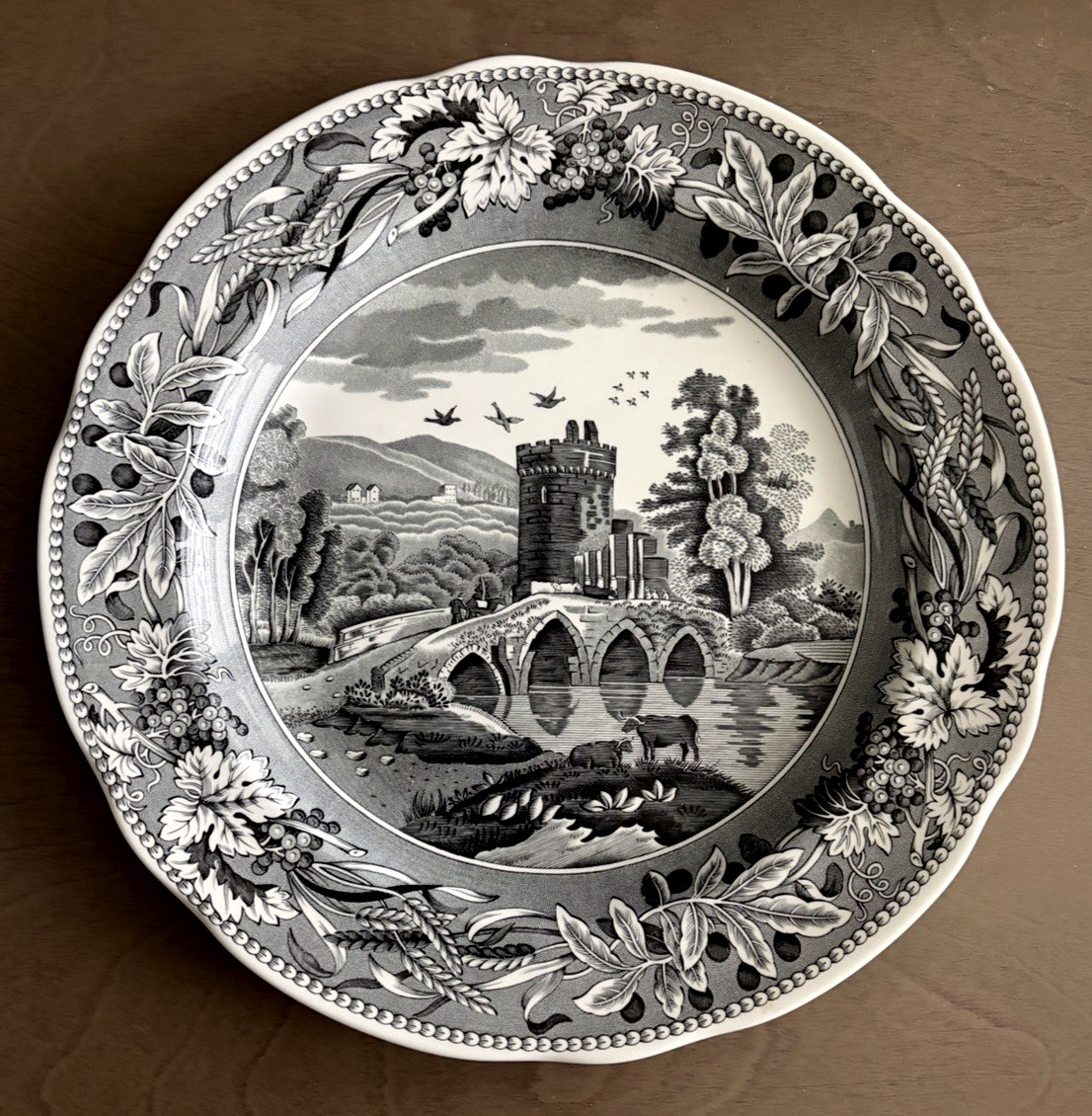 Spode Archive Georgian Series Black Plate_ Lucano_ England Made