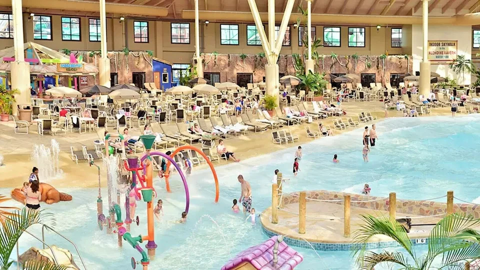 5 nts 4/12 to 4/17 @ Wyndham Glacier Canyon  - 2 bedroom Presidential sleeps 6