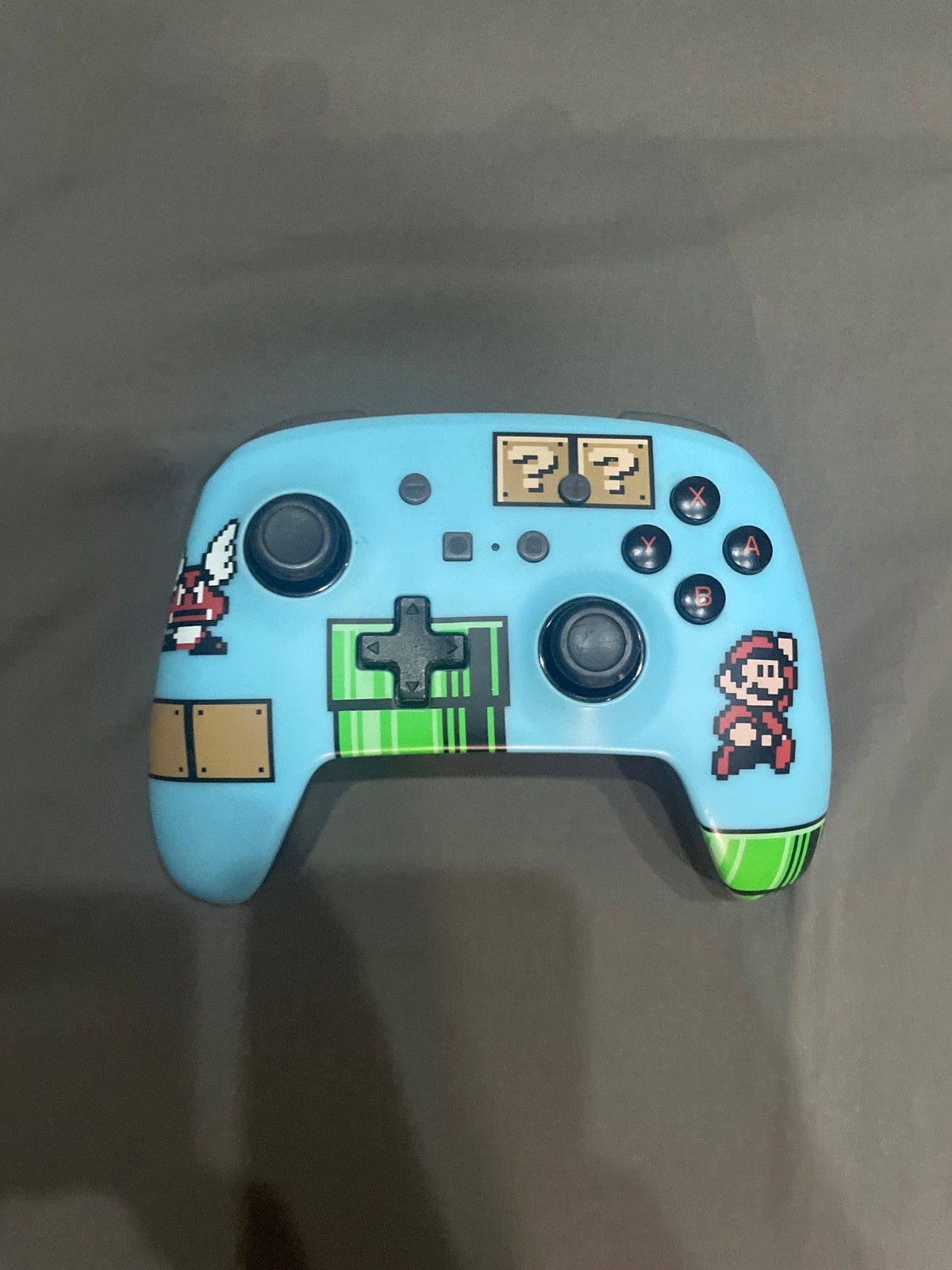 switchdock-headphones-controller-wifirouter-2keyboars-2mices-DVD+R-mavicair prop