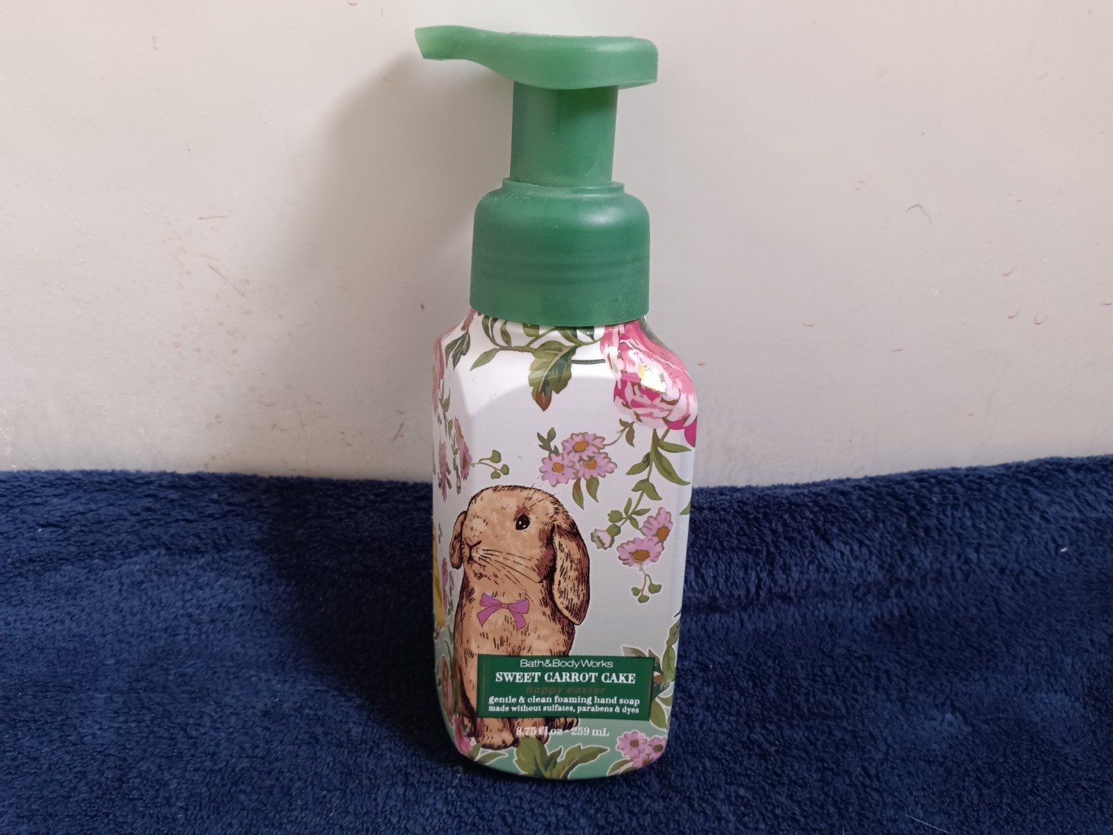 Bath & Body Works Sweet Carrot Cake Gentle & Clean Hand Soap