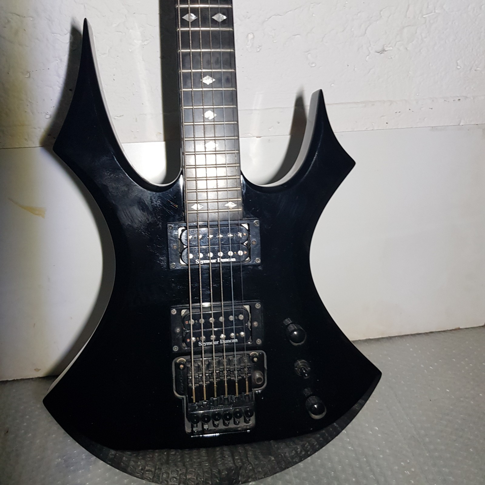 BC RICH VIRGIN FLOYD ROSE SPEEDLOADER & 2 DUNCAN USA PICKUPS