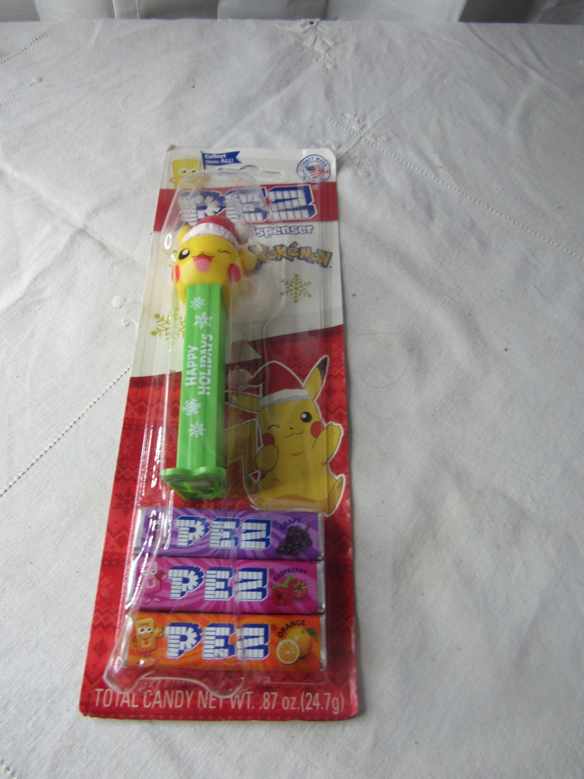 POKEMON~Christmas Pez Dispenser~Winking Pikachu [ Holiday Backer Card]  2025