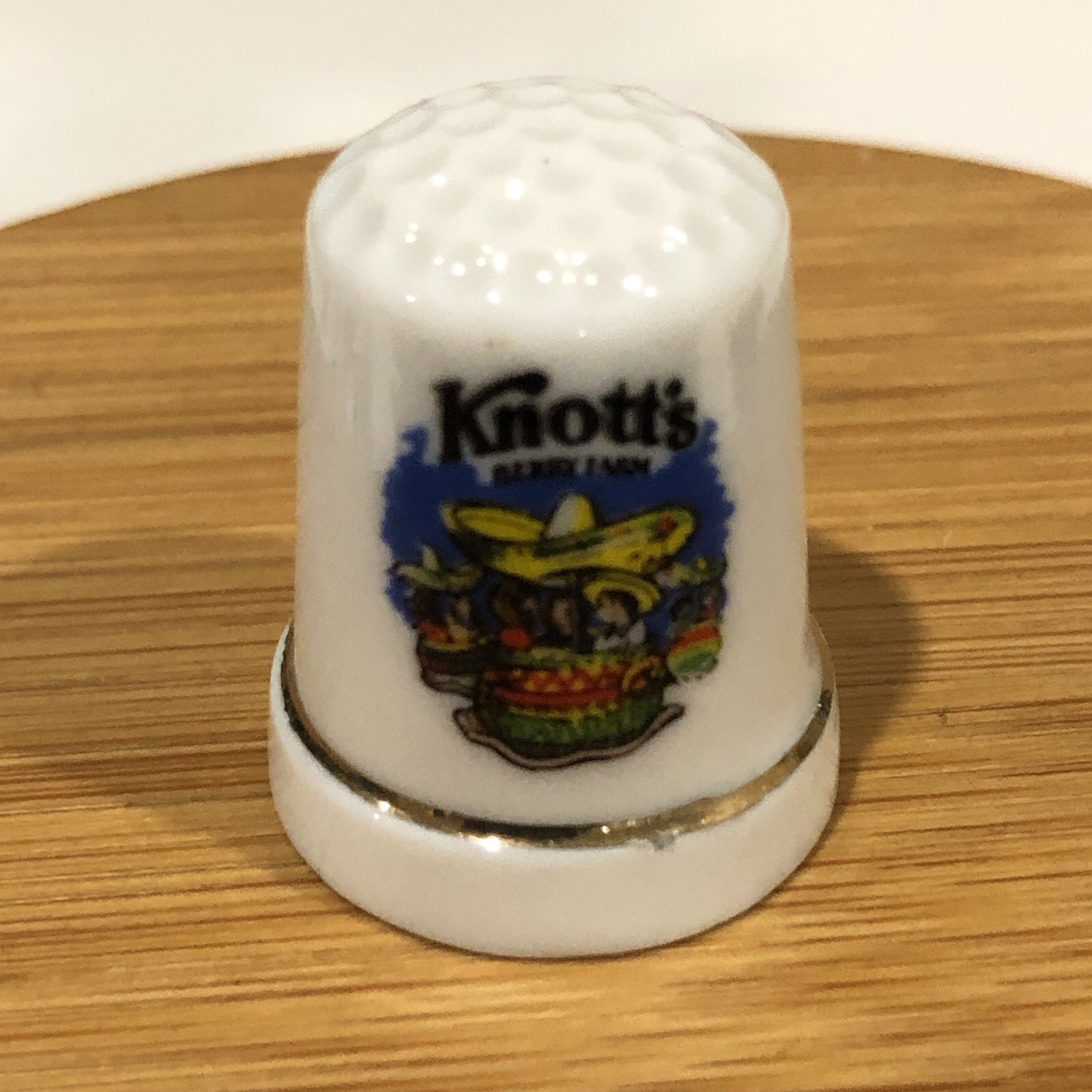 Vintage Thimble Knott’s Berry Farm T30