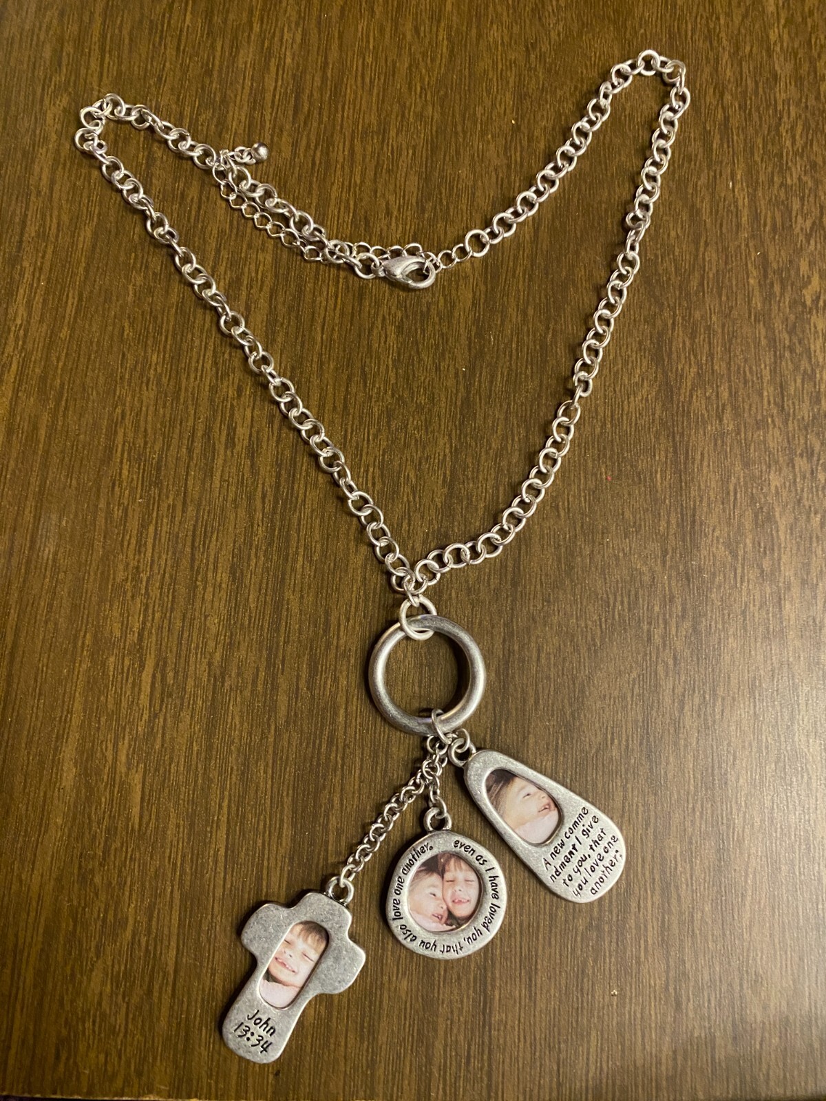 Vintage Silver Tone Chain Link Religious Picture Frames Pendant Charm Necklace