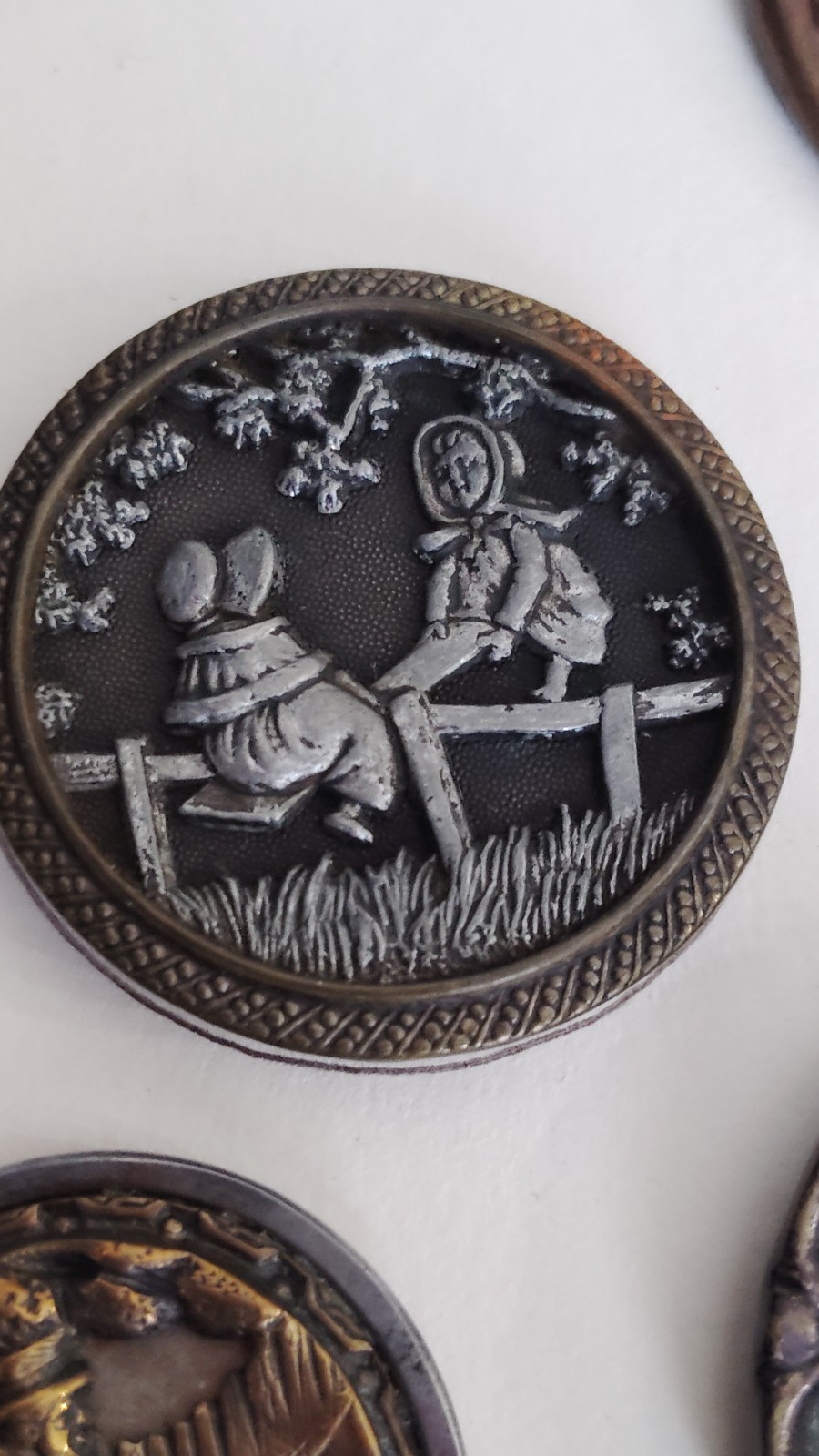 antique buttons sewing pre 1930 picture buttons