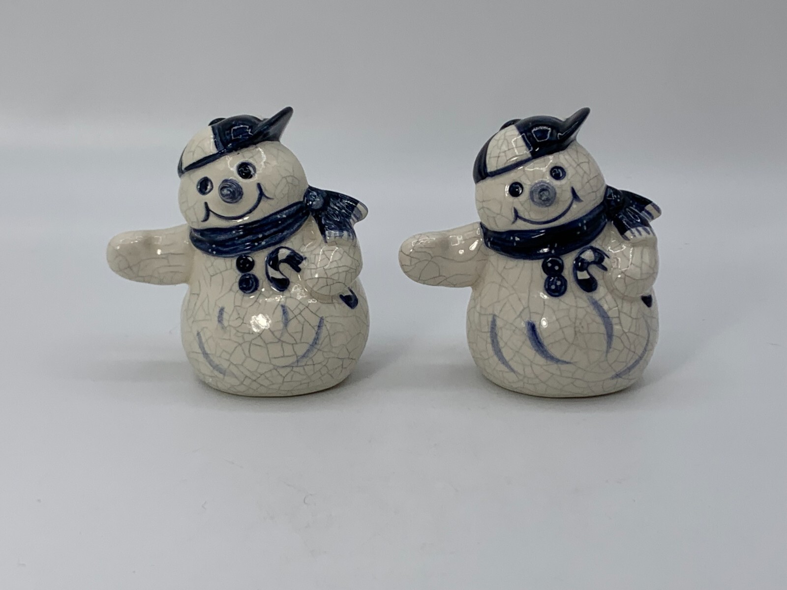 VTG DEDHAM POTTERY The Potting Shed Snowman w/ Cap Salt & Pepper Shakers.