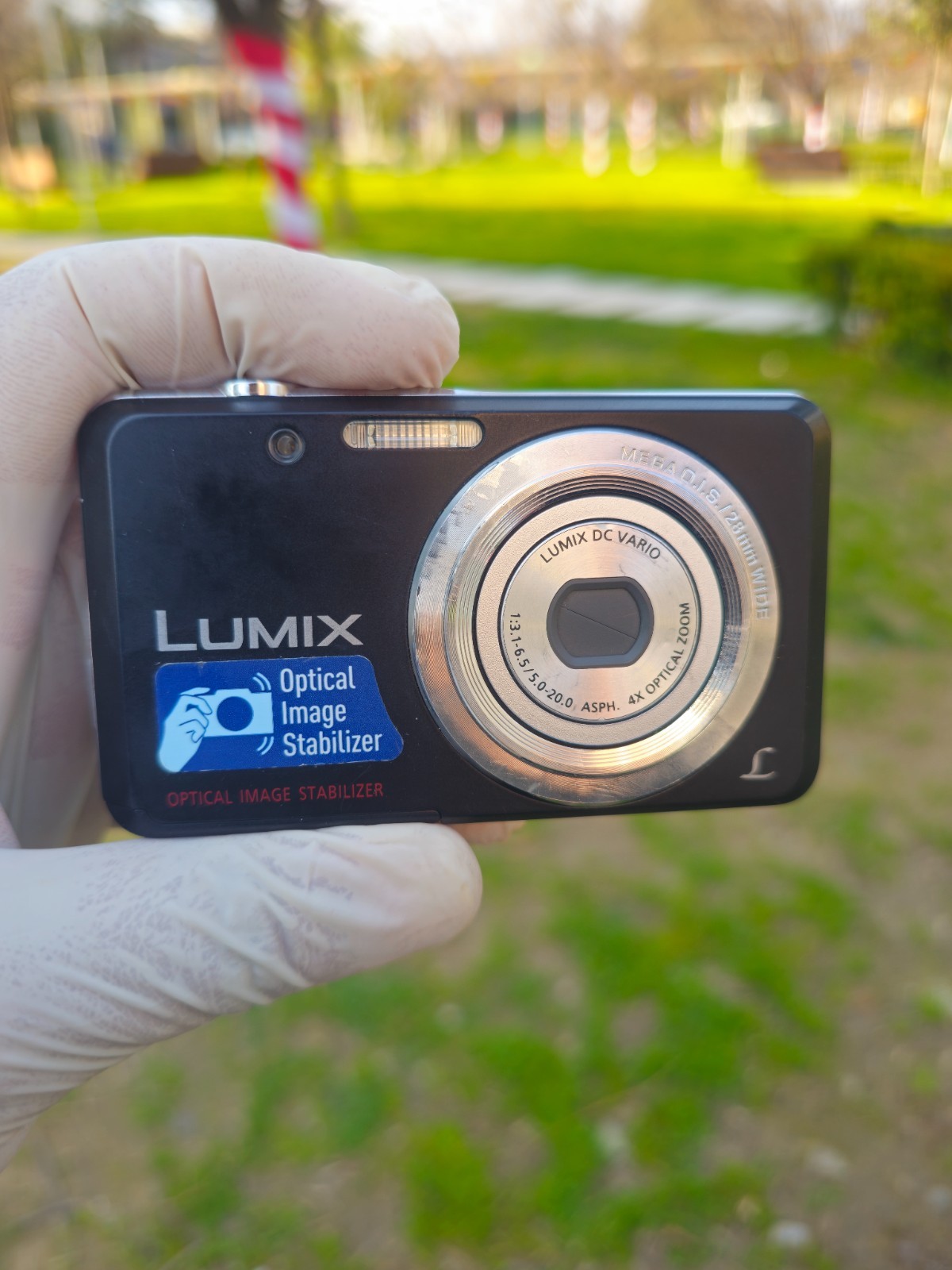 Panasonic LUMIX DMC-FS28 14.1 MP Digital Camera - Black