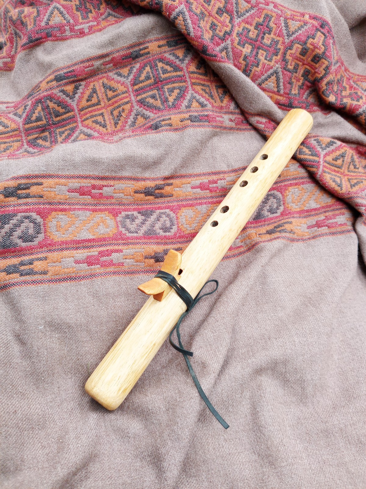 Native American Style Flute Eucalyptus C 440Hz