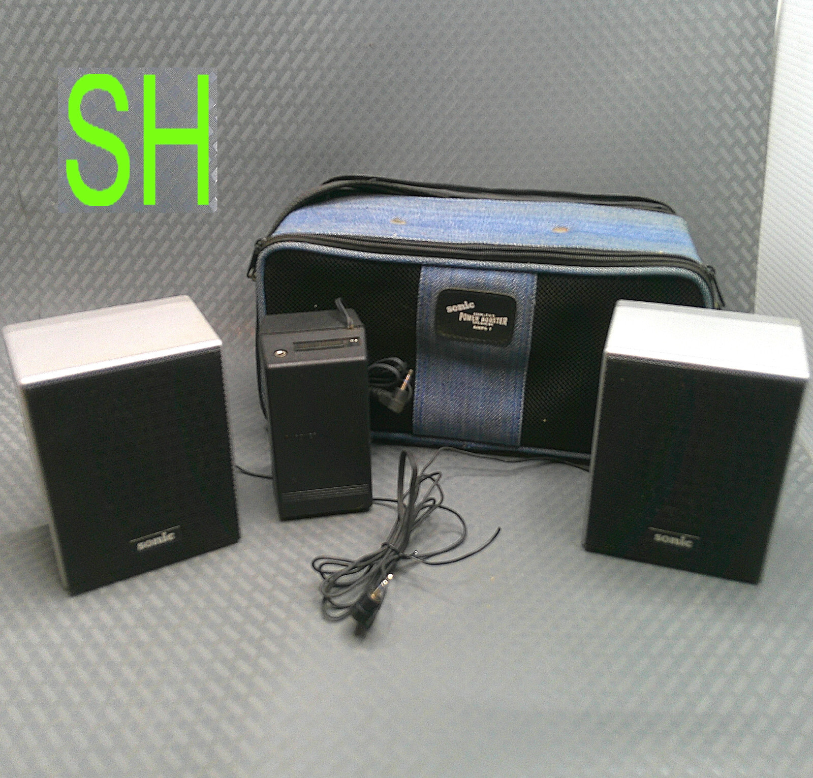 Vintage Amplified Sonic Power Booster Portable Speakers AMPS 7 Denim Case TESTED