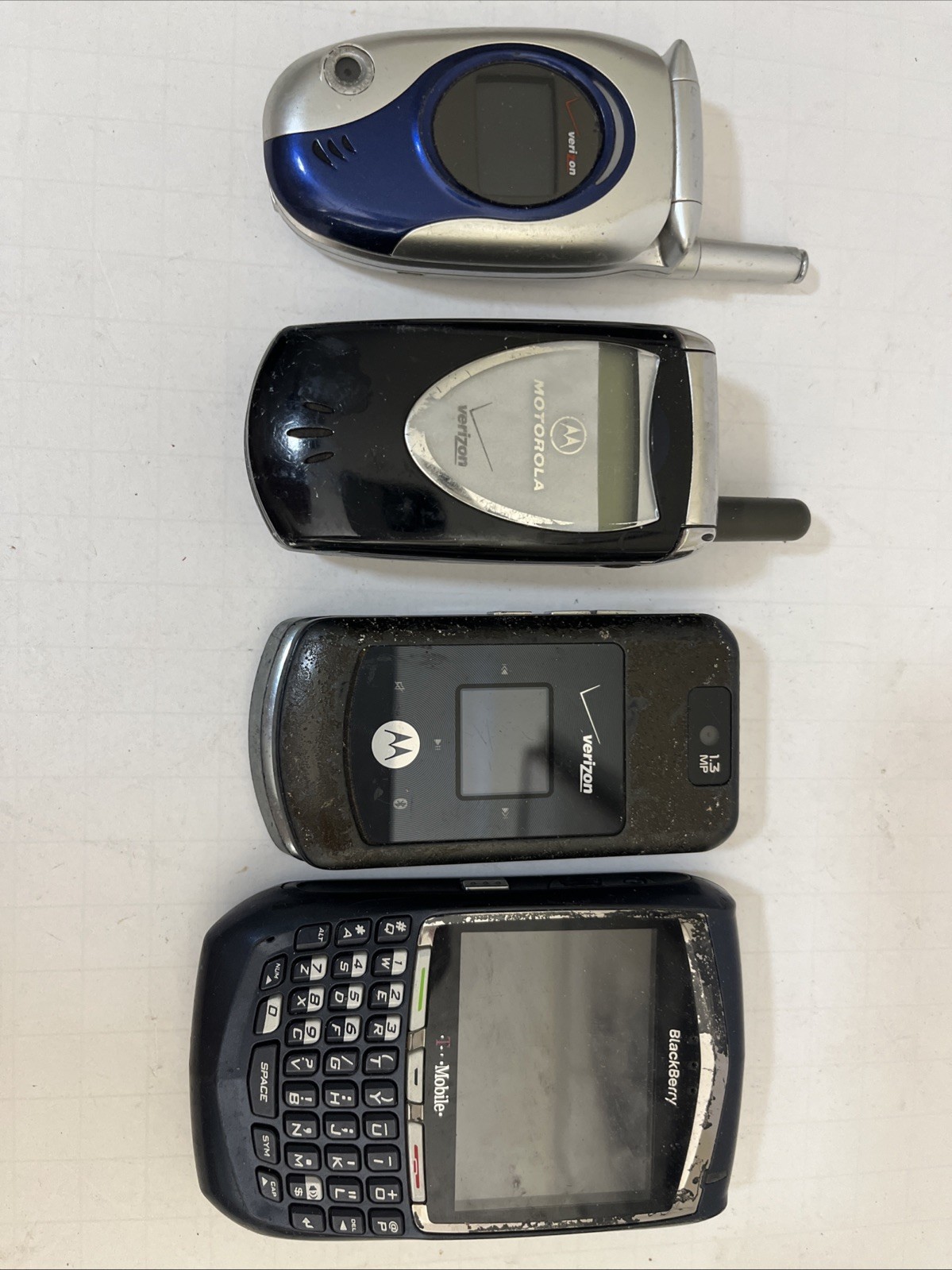 Vintage Cell Phones Lot of 4 for Parts Only Untested for Parts