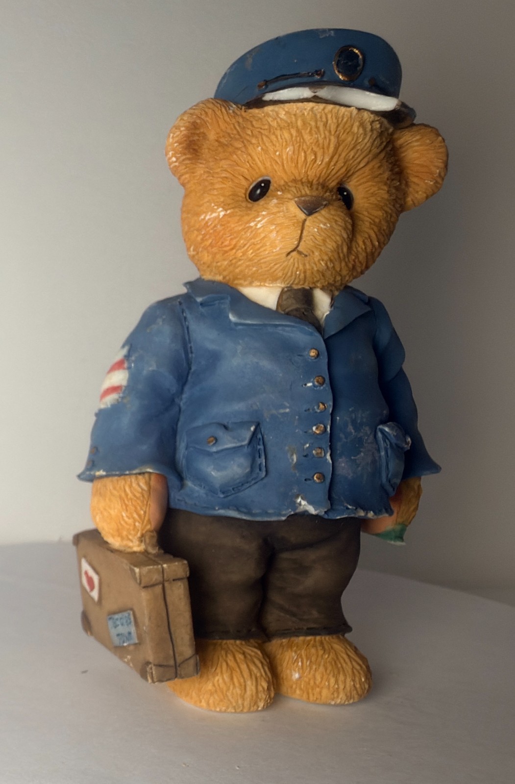 Cherished Teddies Lloyd 1997 Charter Member Symbol of Membership Figurine (READ)