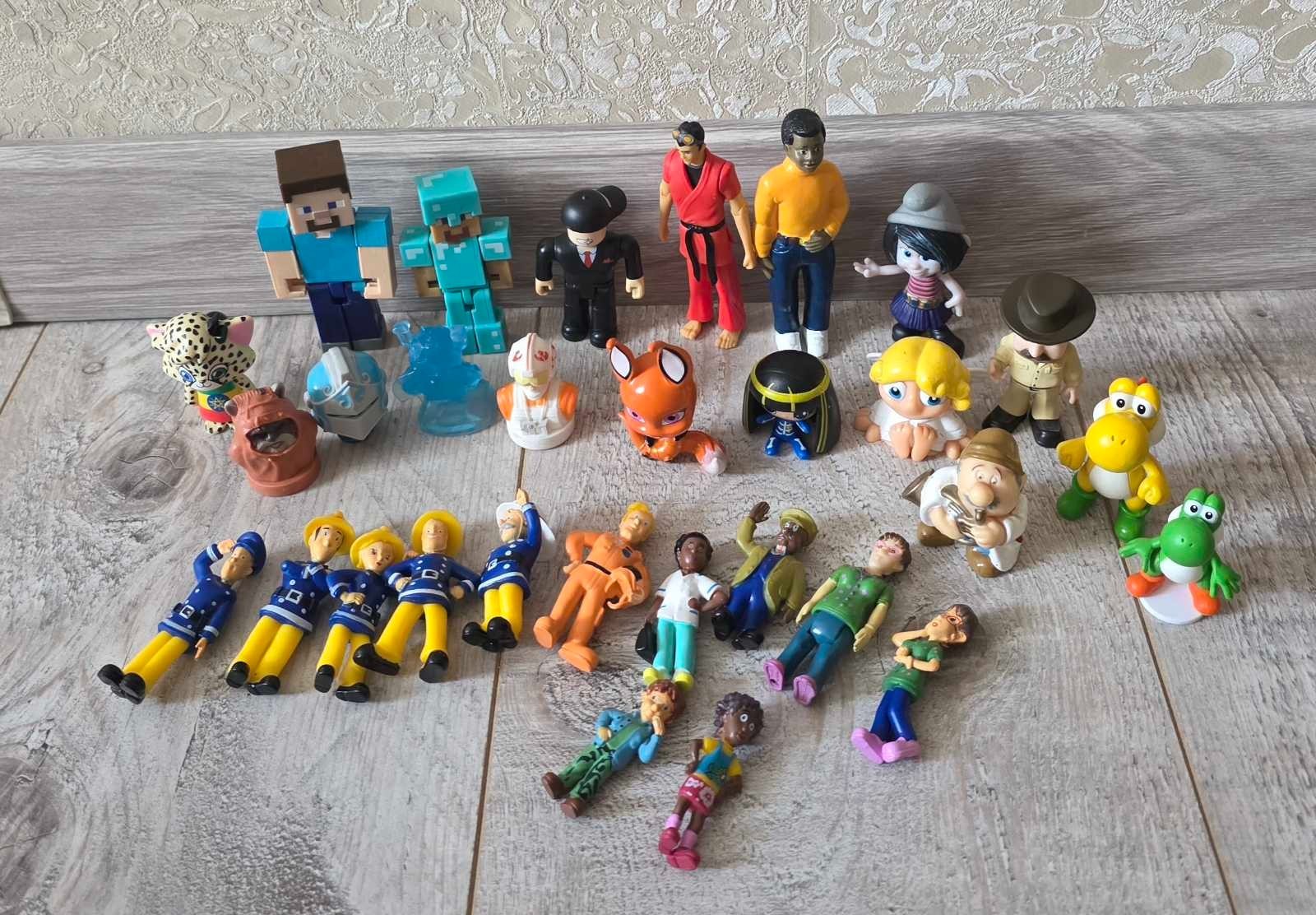 Lot of Different Collectible figures 30 pieces