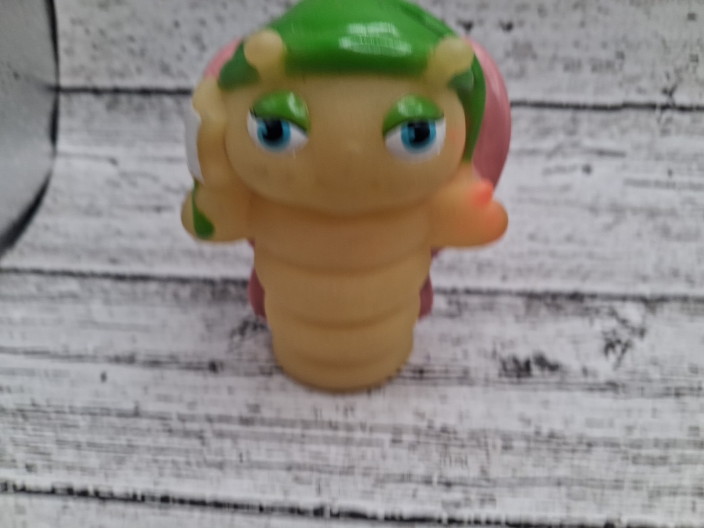 Vtg 1986 Playskool Glo Butterfly Glow In The Dark Finger Puppet Glo Worm Friends