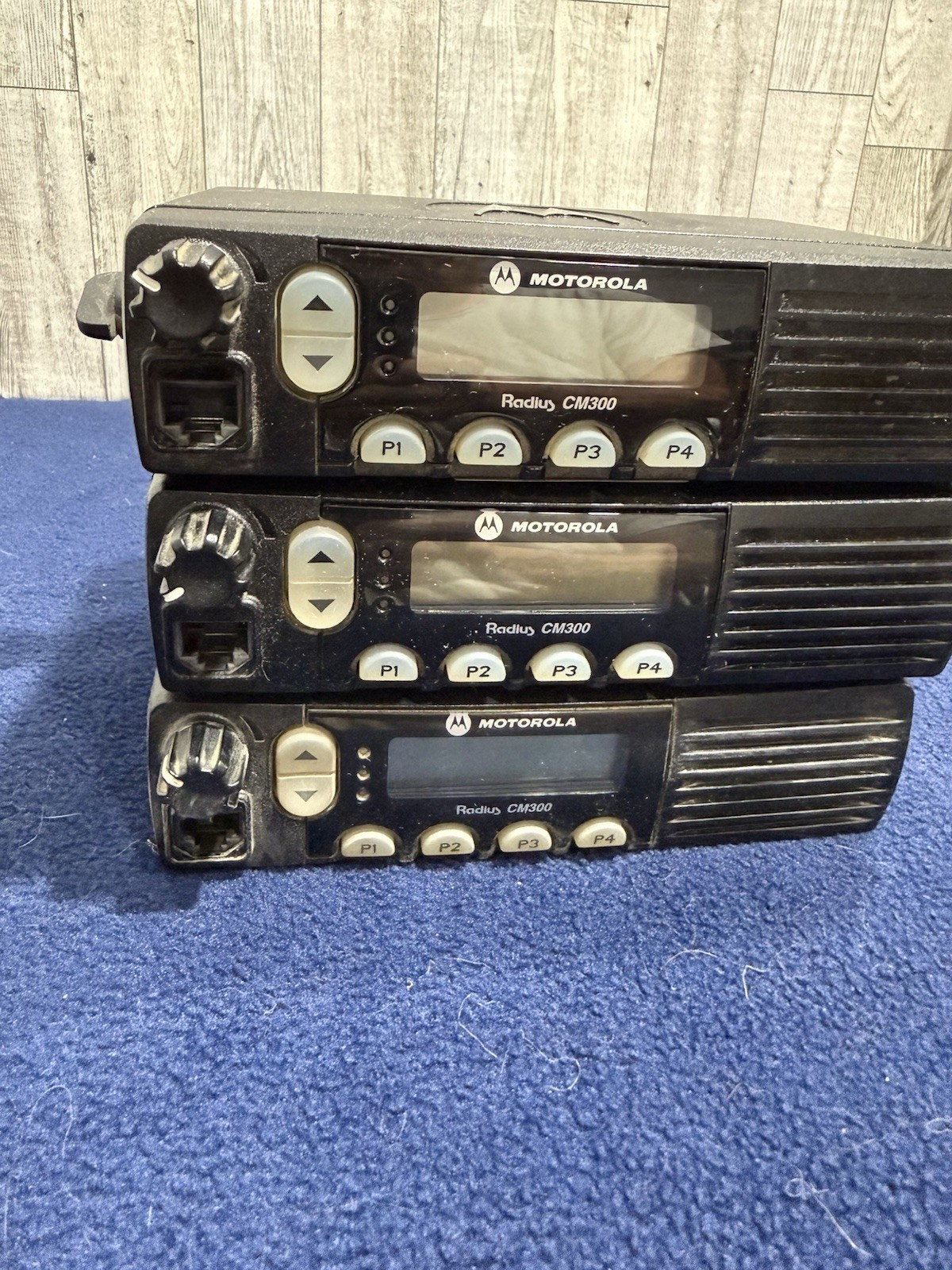 Motorola CM300 VHF  146-174MHz 45W Mobile Radio AAM50KQF9AA1AN