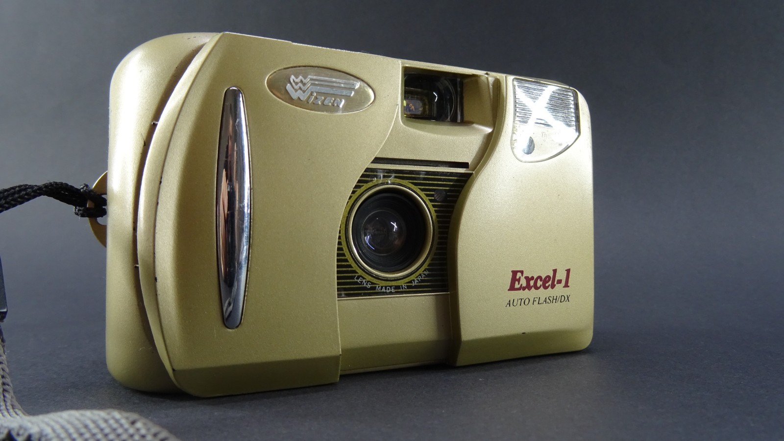 Camera Wizen Excel-1 35 mm Auto Flash DX Point&Shoot Film Retro Compact Rare